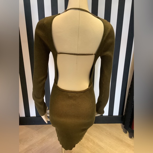 Bodycon Mini Dress w/Open Back - Picture 3 of 3